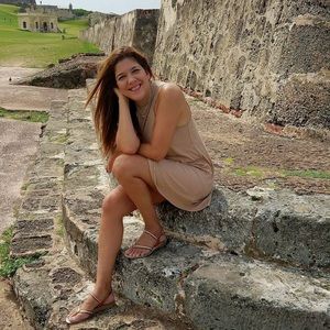 Meet your Posher, Keo My name is Maritza